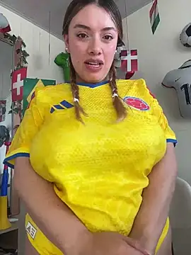 valery_mora webcam