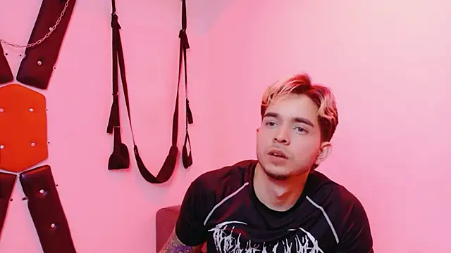 AliceandMax webcam