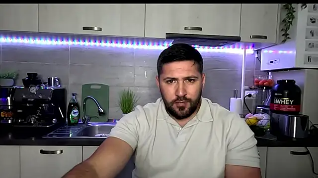 Gold_Alpha_Boy webcam