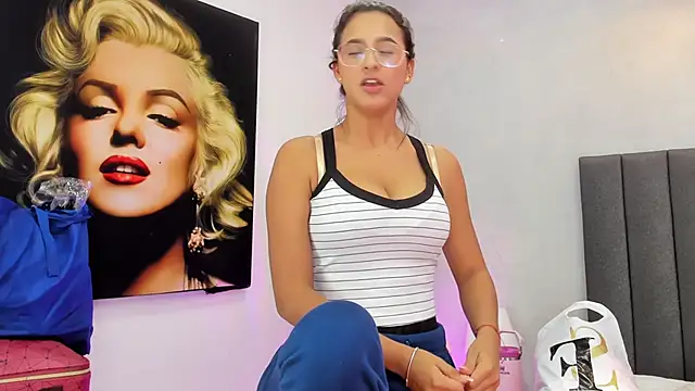 kendra_london webcam