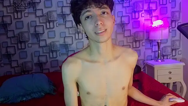 Twink_Sebas7 webcam