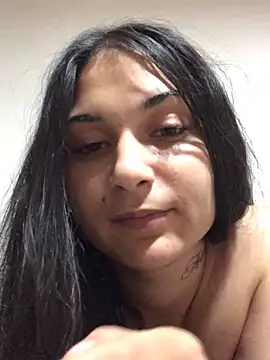 amira1348 webcam