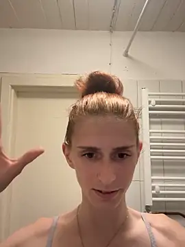 CherryBellaa webcam