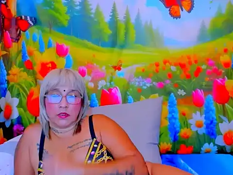 indianroxy webcam