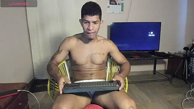 antonio_aguilarx webcam