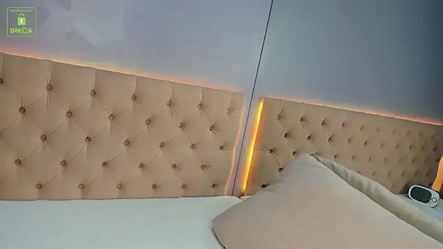 CarolBarker webcam