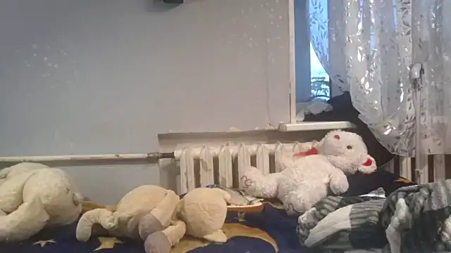 kamibleich (F teen) - Lick my lips for you !