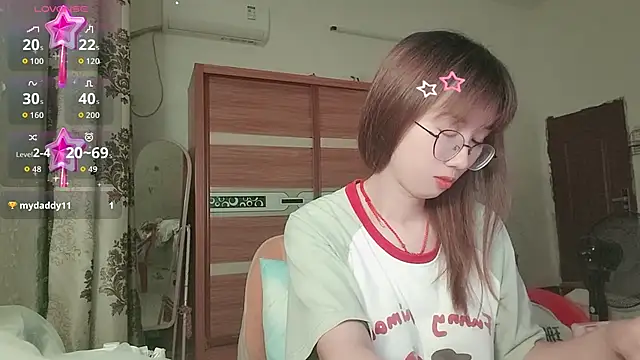 Lili_666 webcam