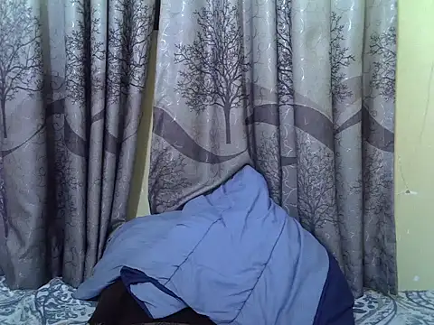 Watch Sweet_elisa001 live on EroticFlix - High definition streams