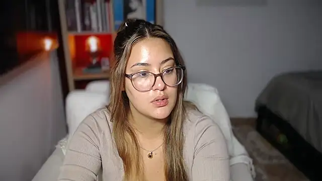 Watch ZabathMiller live on EroticFlix - High definition streams