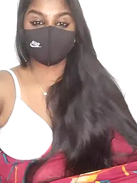 Tamil_Azhaghi webcam