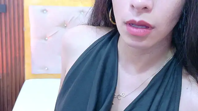 amabel_zambrano (F young) - sweet pussy orgasm