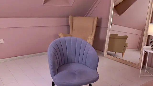 LeyaAtwood webcam