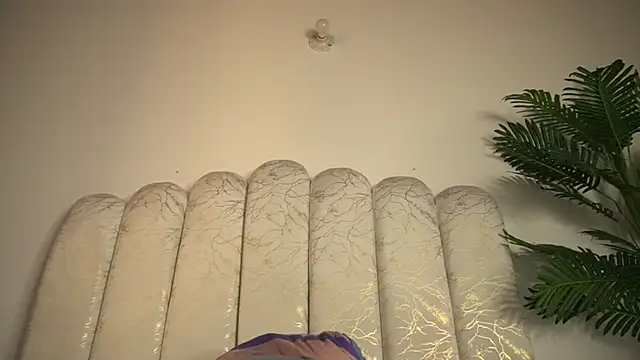 pocahotass_11 webcam