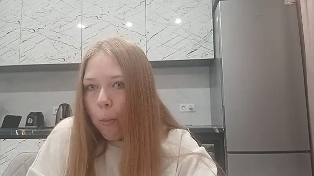 KarinaBestie webcam