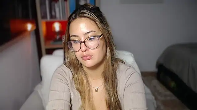 Watch ZabathMiller live on EroticFlix - High definition streams