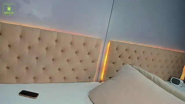 CarolBarker Live Webcam on Stripchat
