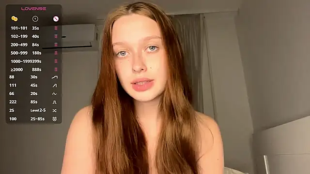 Watch LoryMusetti live on EroticFlix - High definition streams