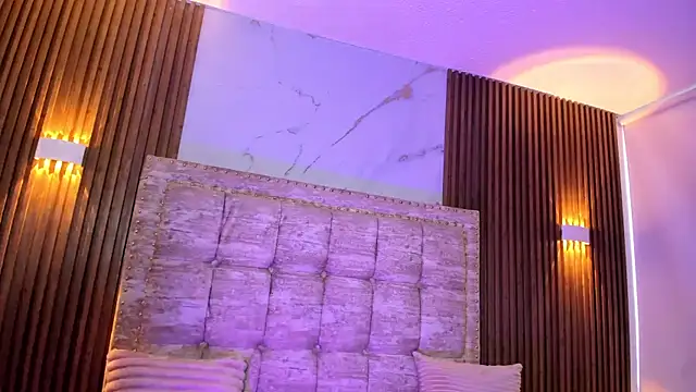 Watch Molly_Sweet__ live on EroticFlix - High definition streams
