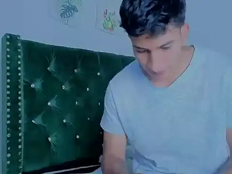 Zayn_Moretti webcam