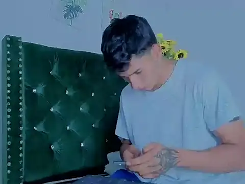Zayn_Moretti webcam