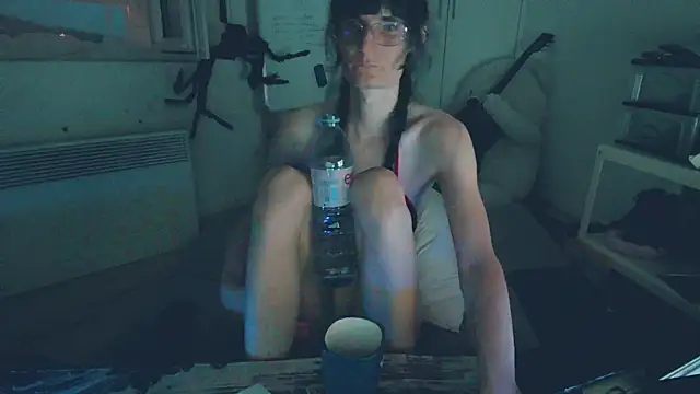 CeriseLapine webcam