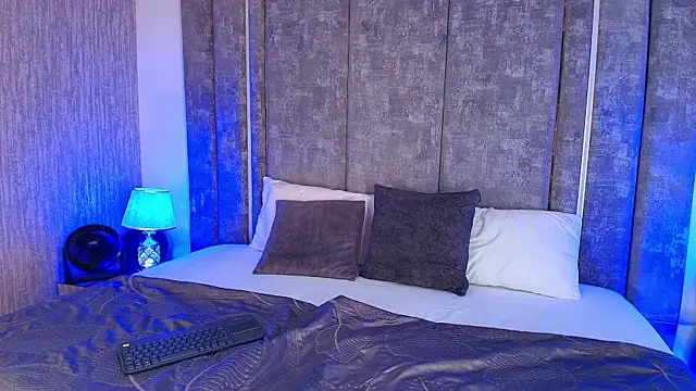 LolaGray__ webcam