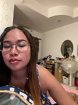 Ponthip webcam