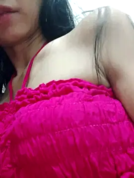 Alisaa0716 webcam