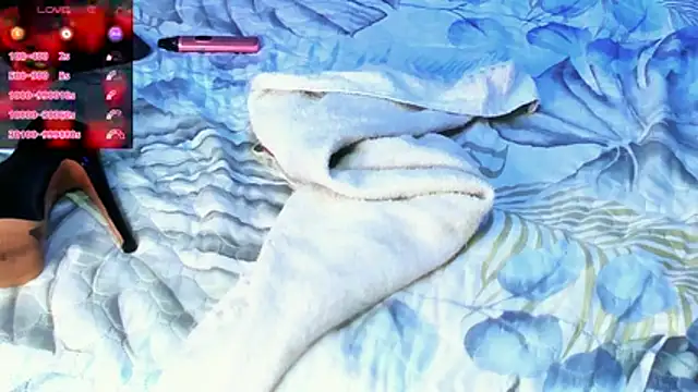 AnahiKoenig webcam
