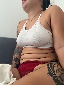 Pretty_Isadora webcam