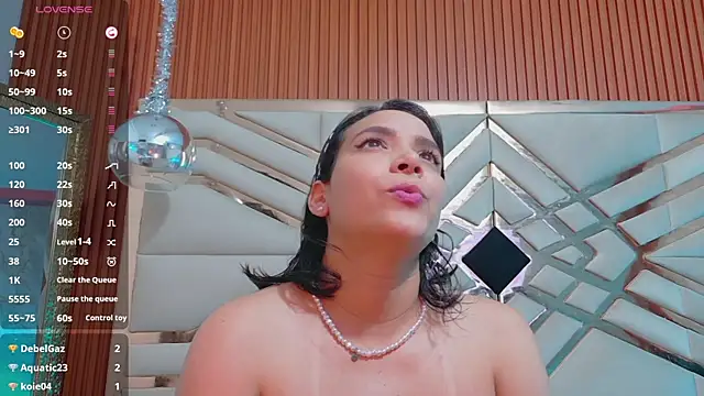 Sluttyandmature webcam