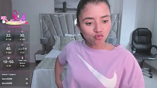 issi_loren webcam