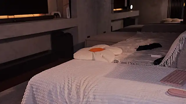 AlexisGraysX webcam