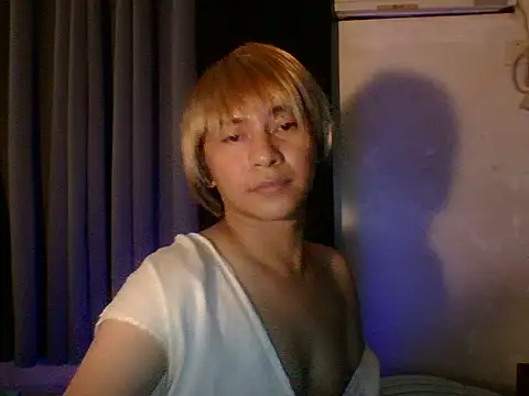 sweetinnocent69xxx webcam
