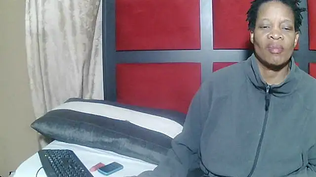 JoycyQueen webcam