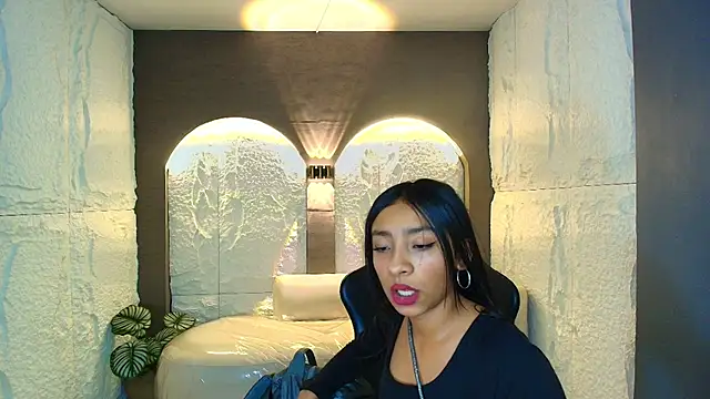 Adarasuri_v webcam