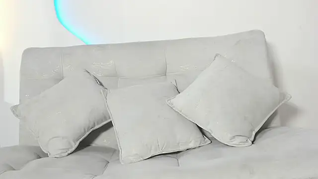 LeoCarter_ webcam
