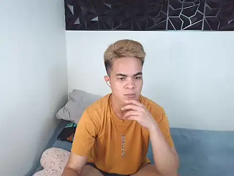 yourmikexxx webcam