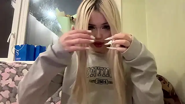 moonluv33 webcam