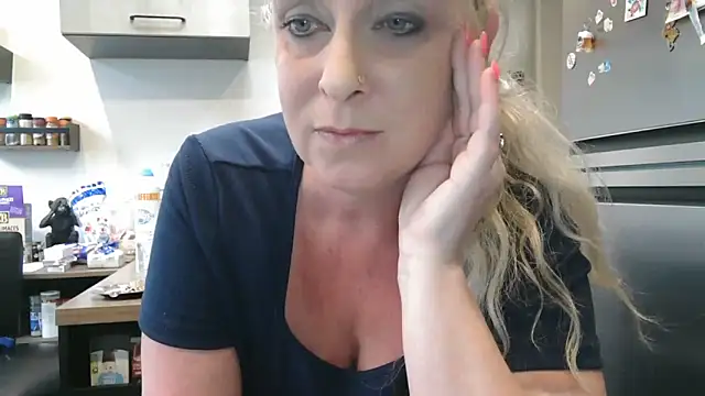Cataleyaflowers69 webcam