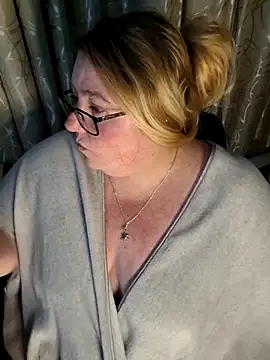 Iceprincess2bad4u webcam
