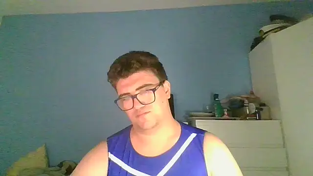 sorolla12 live cam on StripChat