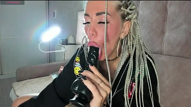 Kira_Key