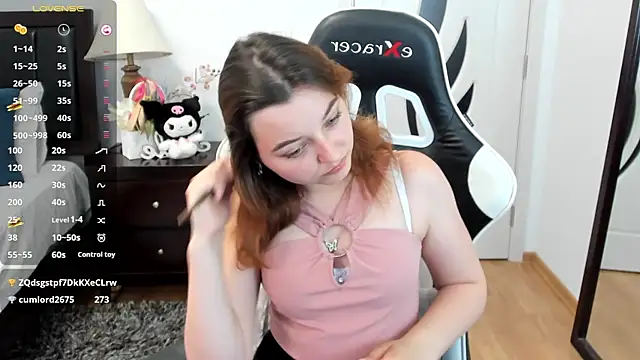 pretty_little_thing webcam