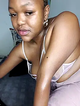 Sexymamibo webcam