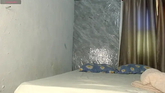 MARIELSINS_1111 webcam