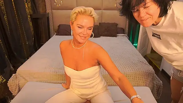 PleasureWeCouple webcam