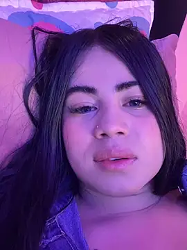 zoe_martinez webcam