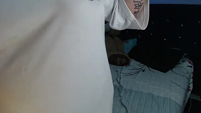 ANGELIQUE_KLANE webcam